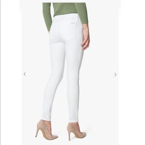 Joe’s Jeans Mid-rise skinny white ankle jeans